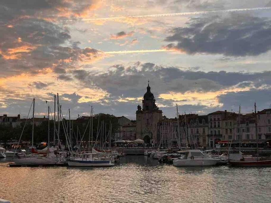 La Villa Genette, Maison Proche Centre-Ville La Rochelle  Eksteriør billede